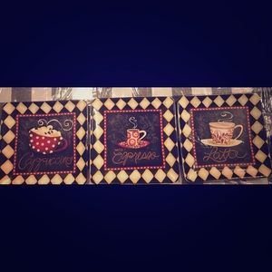 3 hanging wall Plates